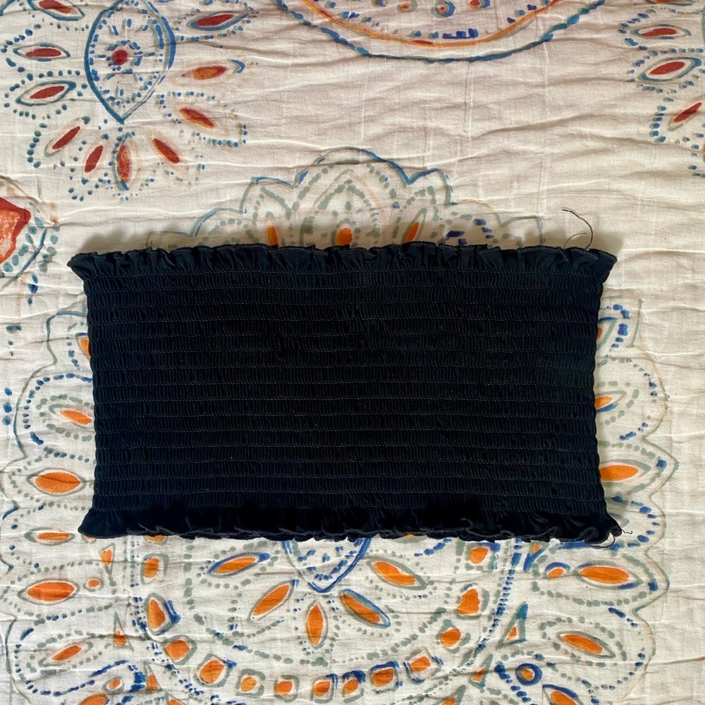 Brandy Melville black crop top
